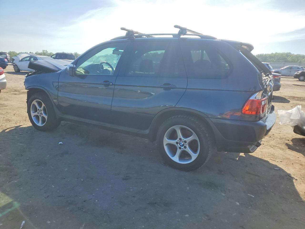 2004 BMW X5 3.0I - Фото 2