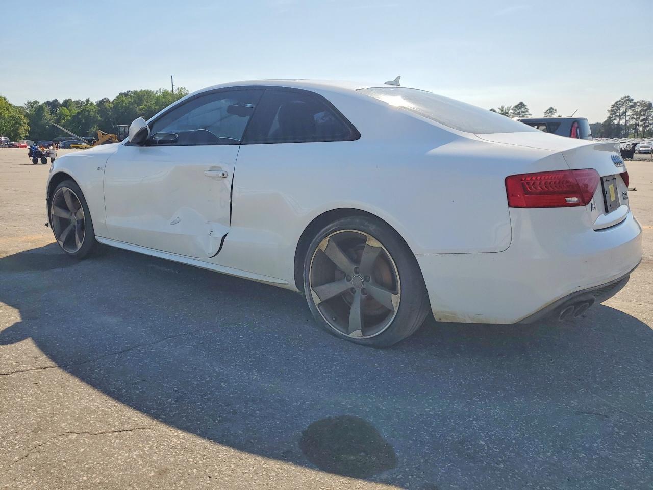 2015 Audi A5 Premium Plus - Фото 2