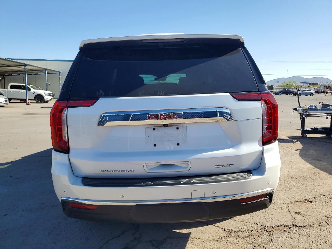 2024 GMC Yukon Xl K1500 Slt - Image 6