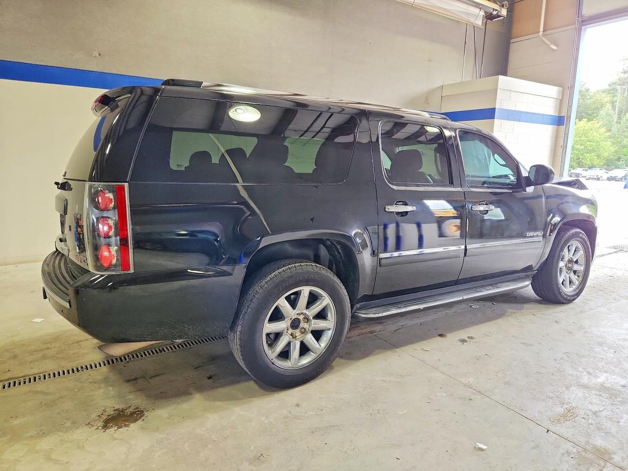 2014 GMC Yukon Xl Denali - Image 3