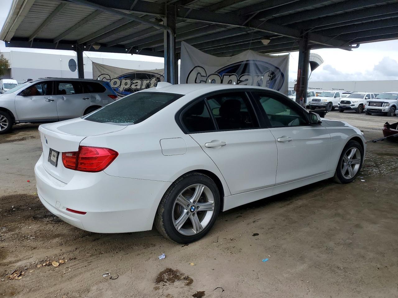 2013 BMW 328 I Sulev - Фото 3