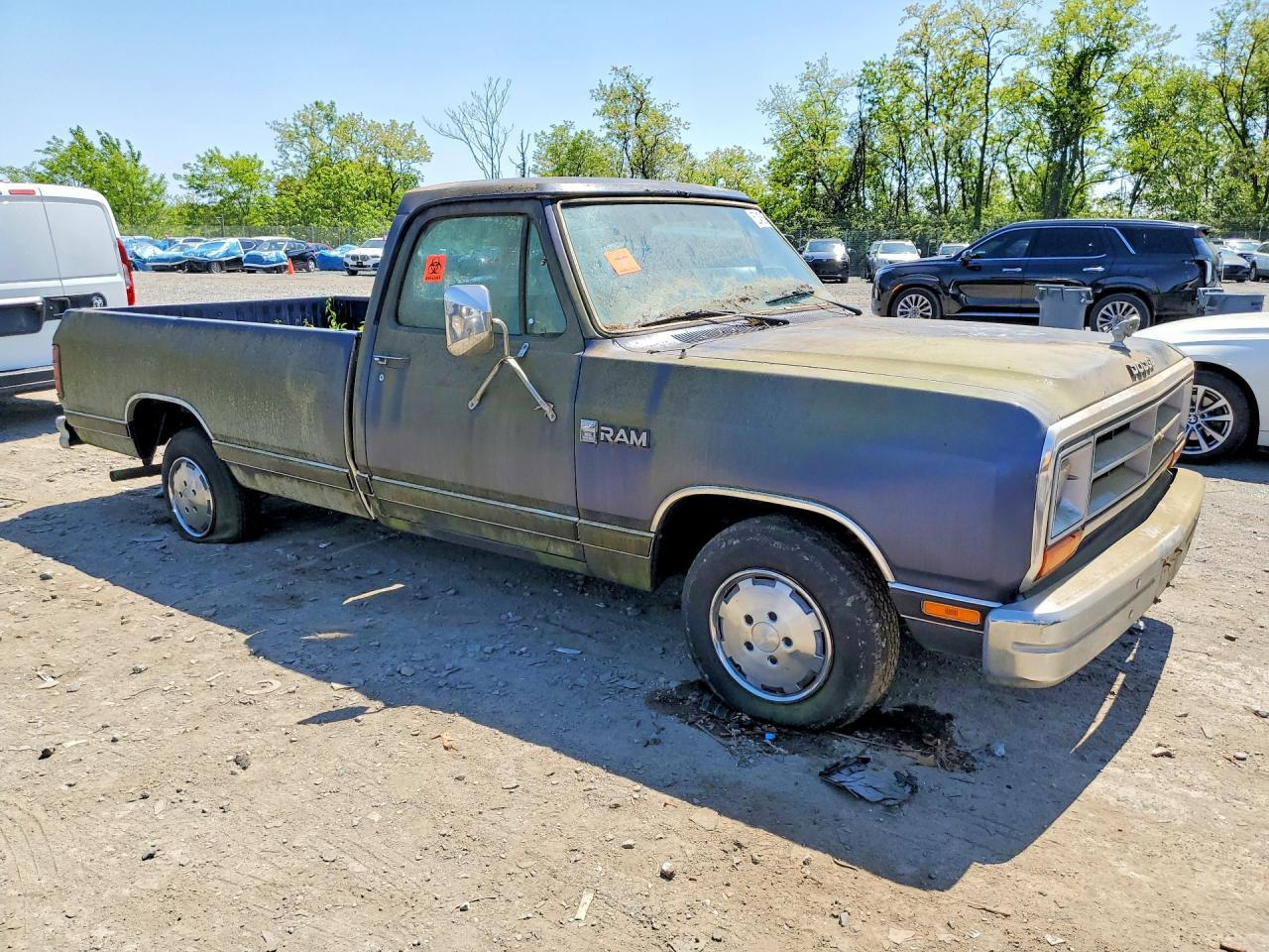 1987 Dodge D-Series - Image 4