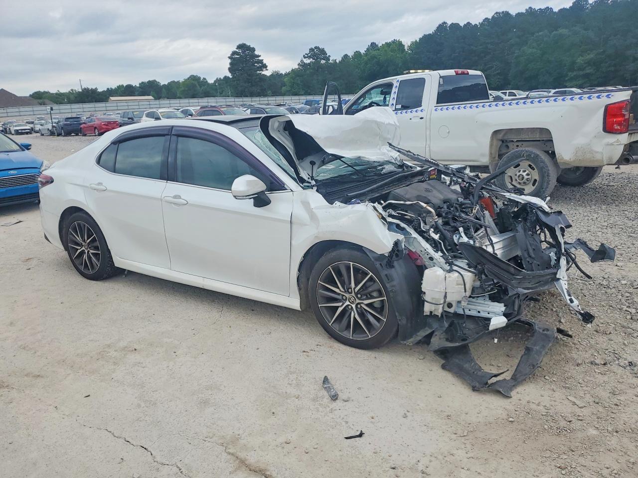 2021 Toyota Camry Xle - Фото 4