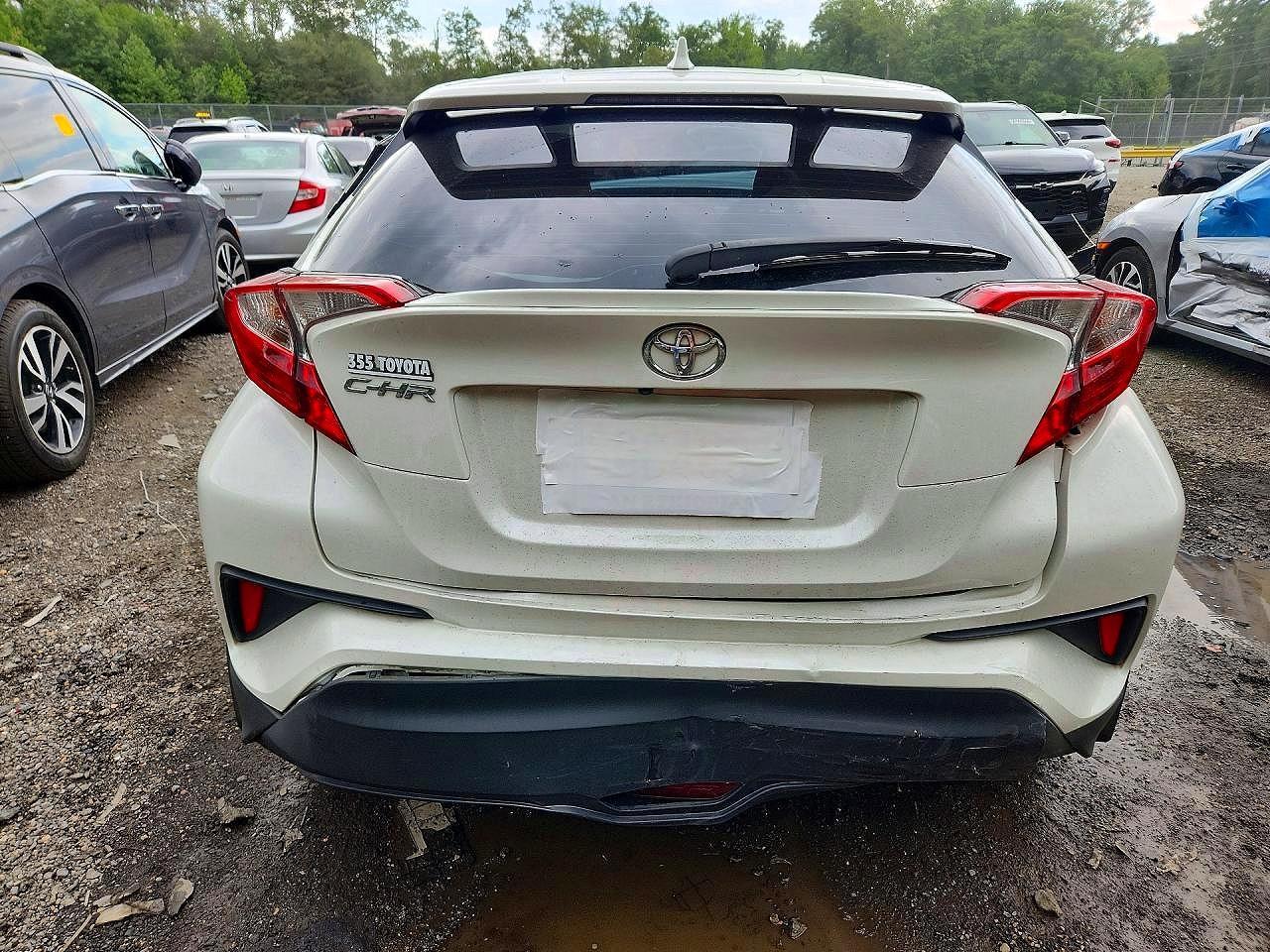 2018 Toyota C-Hr Xle Premium - Image 6