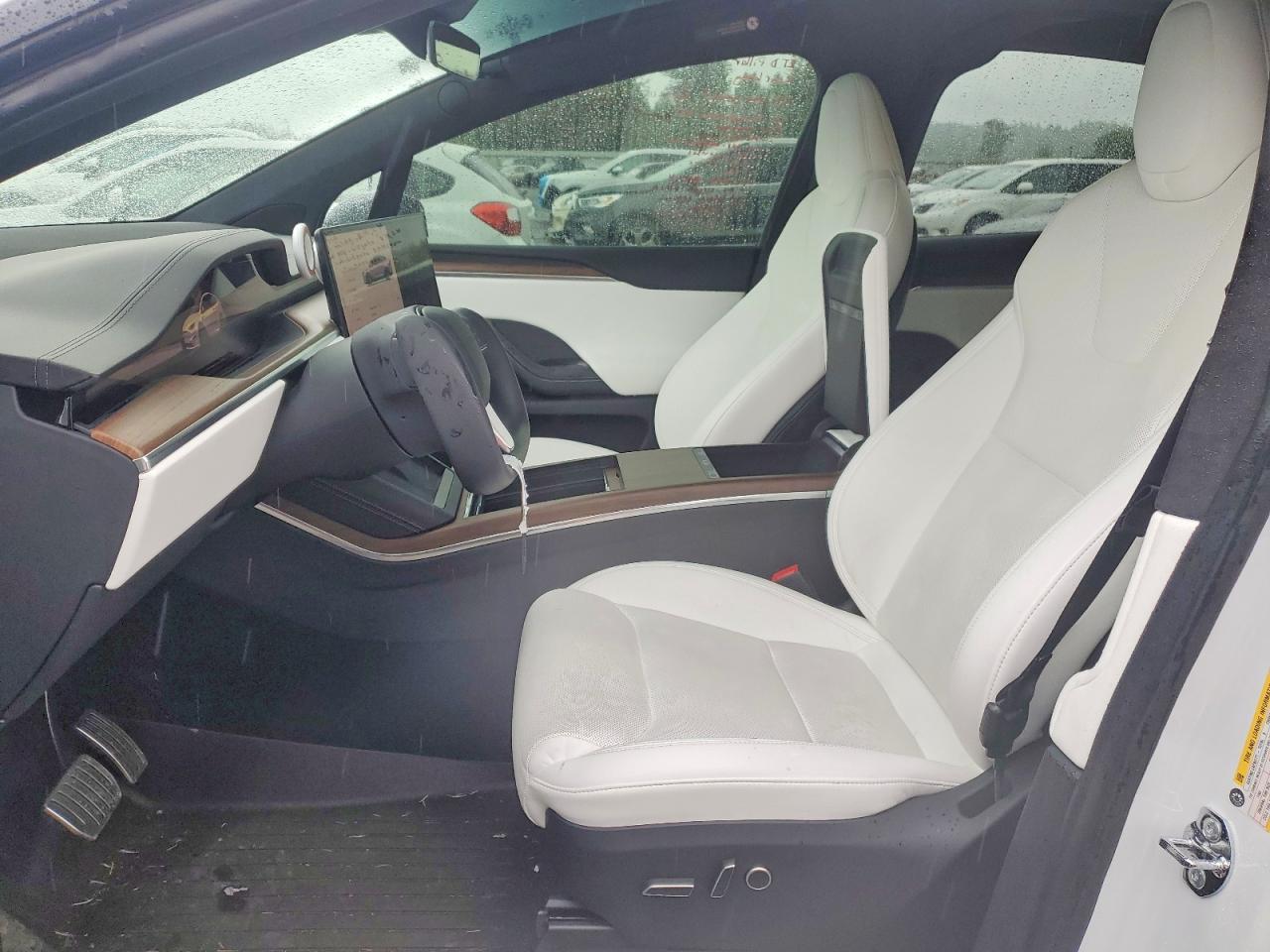 2023 Tesla Model X - Image 7