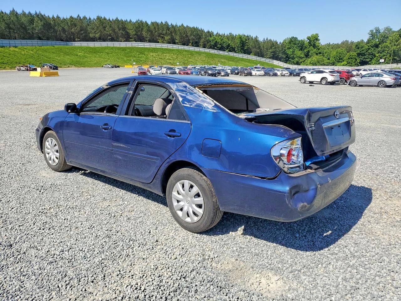 2005 Toyota Camry Le - Фото 2