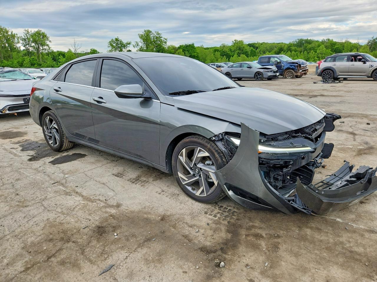2025 Hyundai Elantra Sel - Фото 4