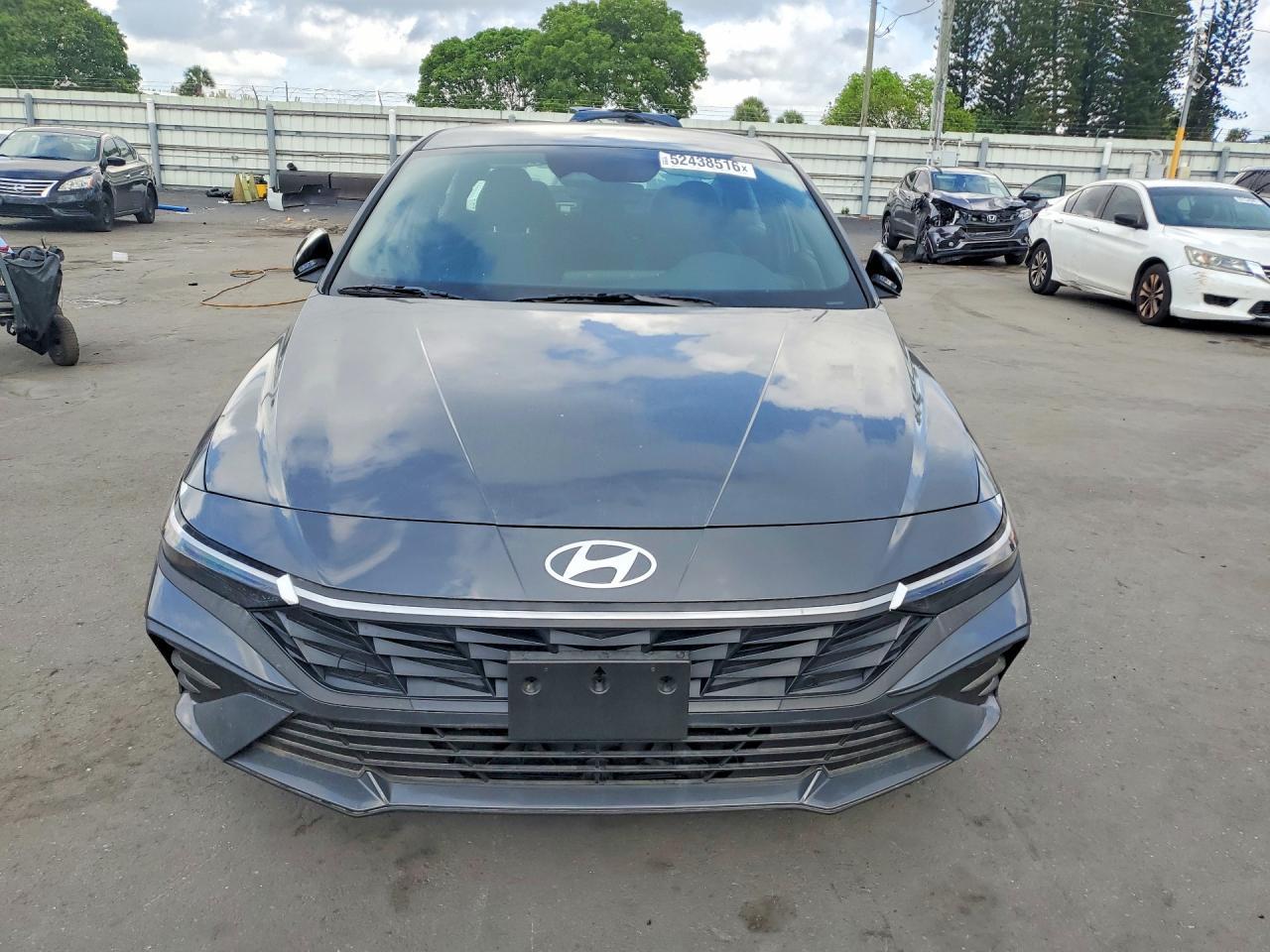2025 Hyundai Elantra Hybrid Sel Sport - Фото 5