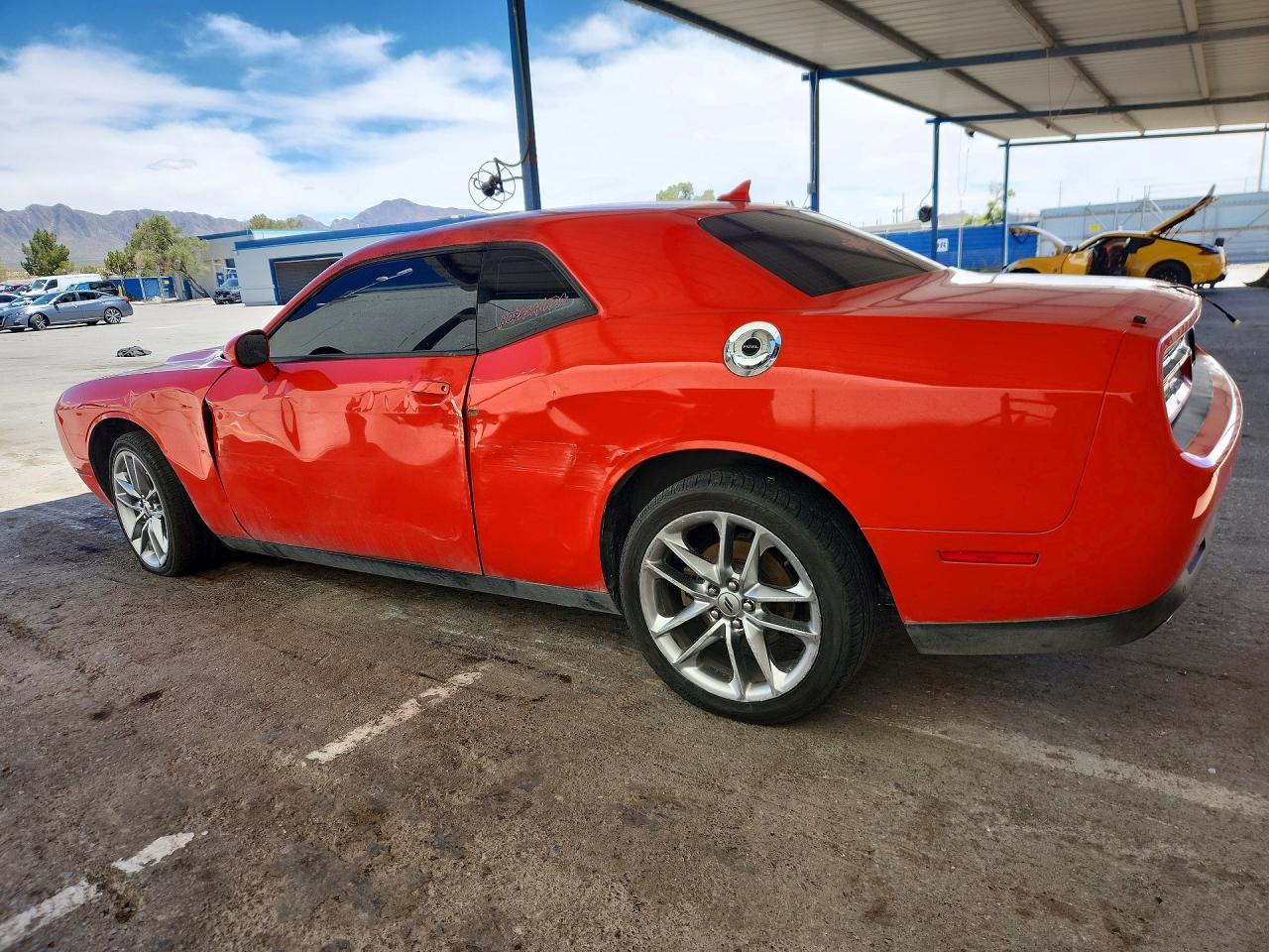 2022 Dodge Challenger Sxt - Image 2