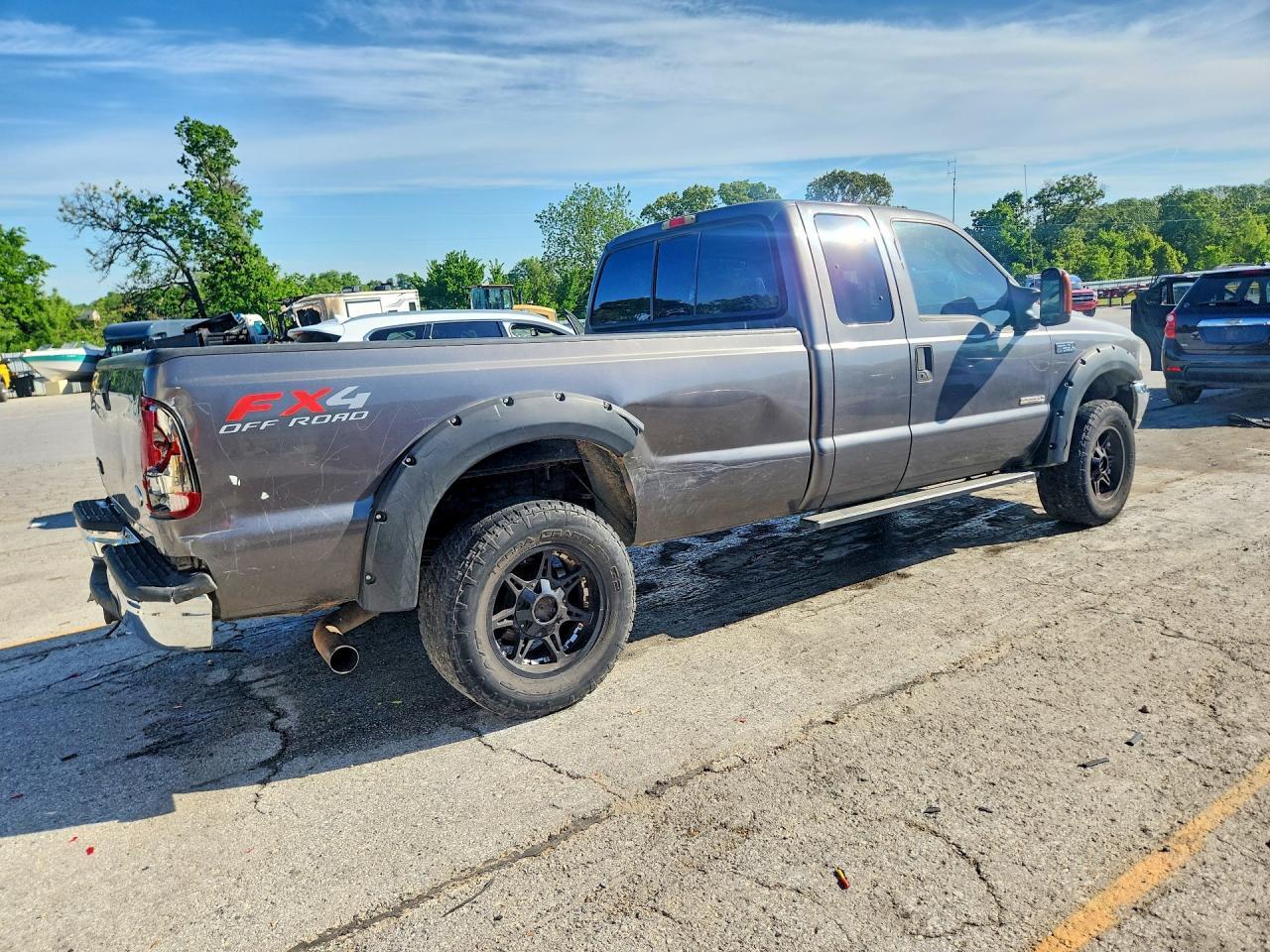 2004 Ford F250 Super Duty - Фото 3