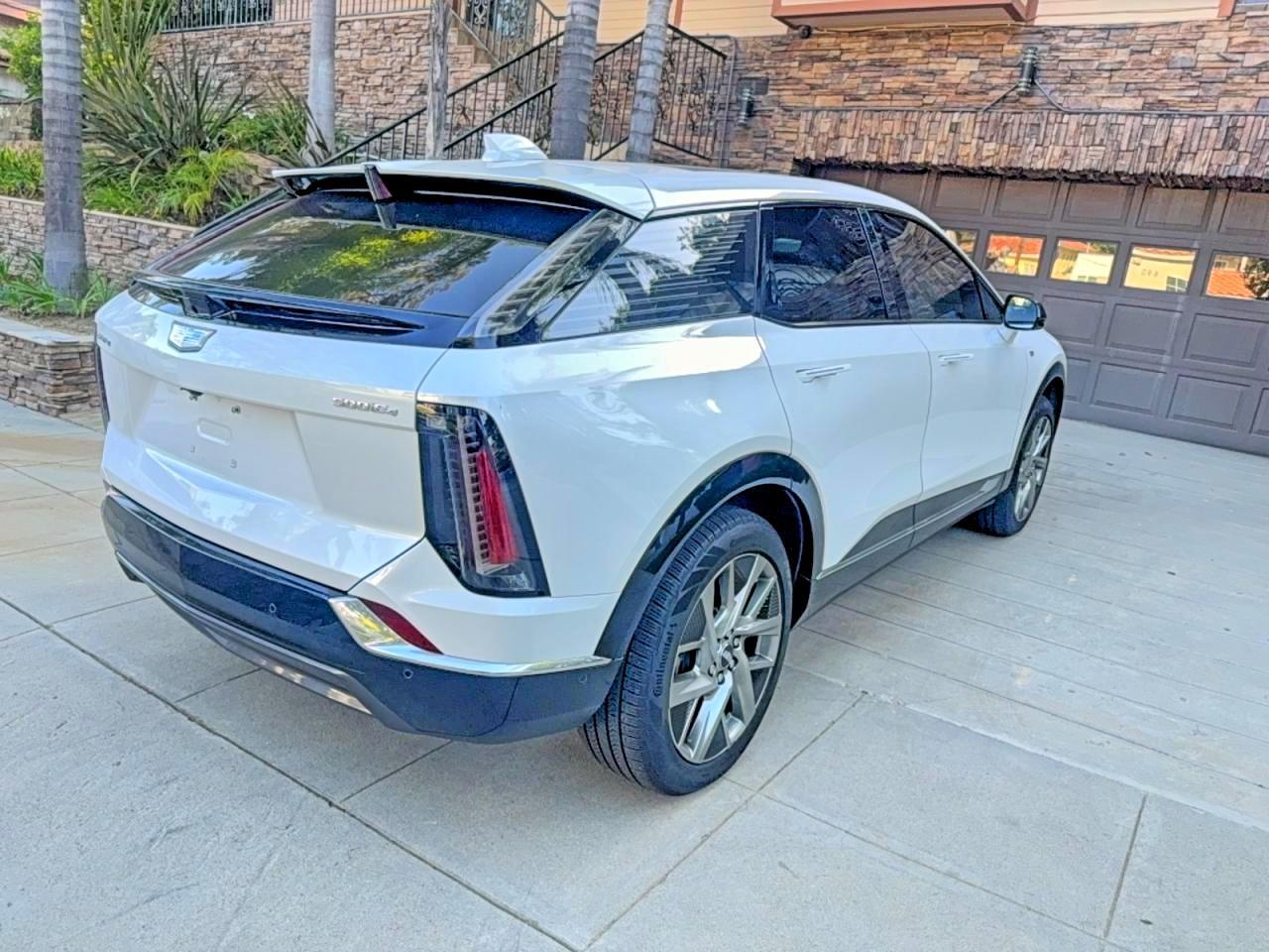 2025 Cadillac Optiq Luxury - Фото 4
