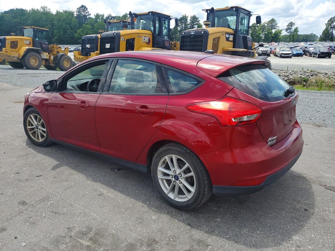 2017 Ford Focus Se - Фото 2