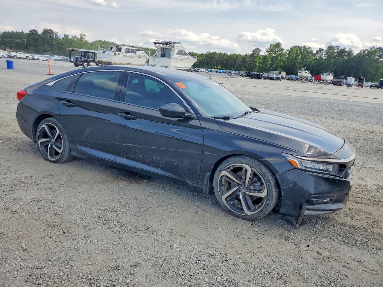 2019 Honda Accord Sport - Image 4