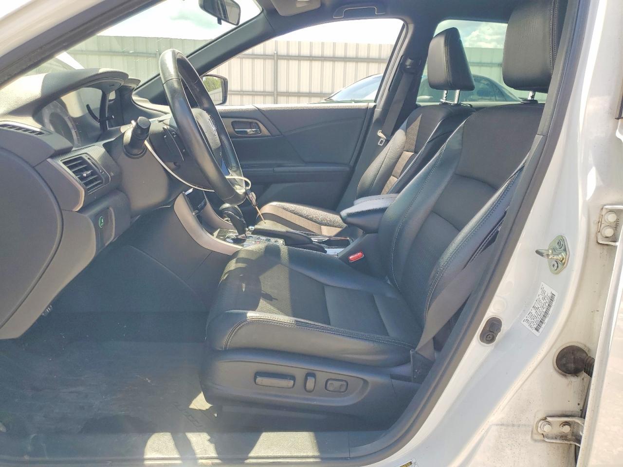 2017 Honda Accord Sport - Image 7