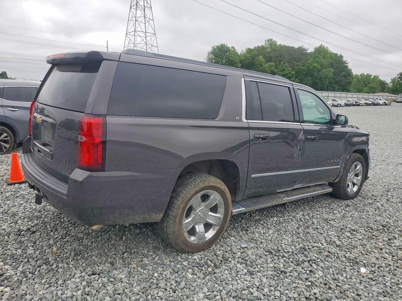 2017 Chevrolet Suburban K1500 Lt - Фото 3