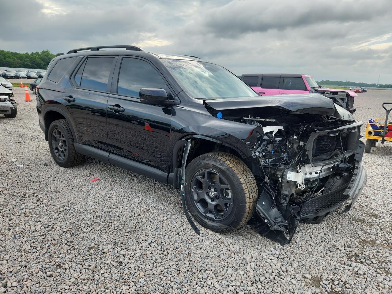 2025 Honda Pilot Trailsport - Image 4