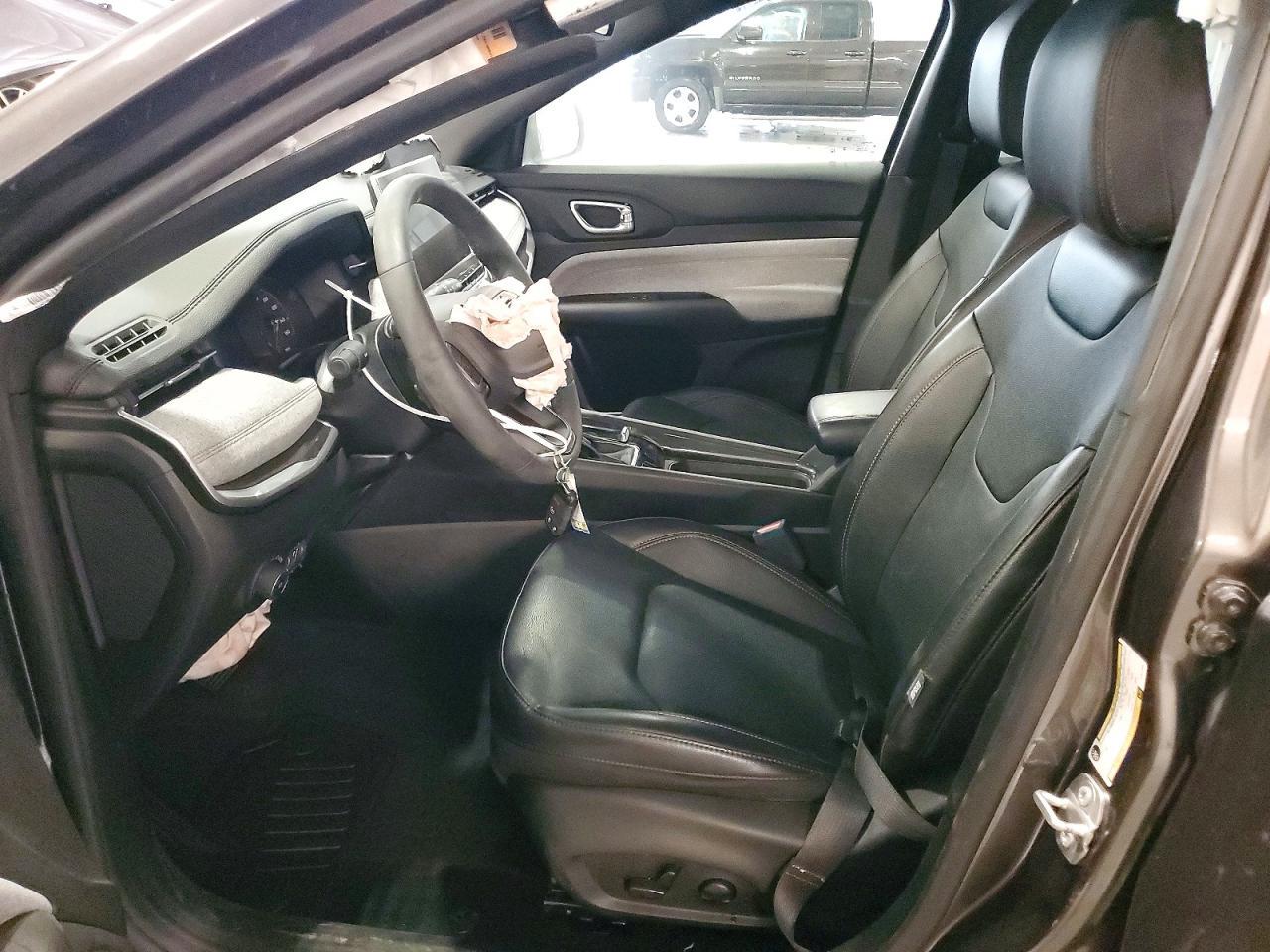 2023 Jeep Compass Latitude Lux - Фото 7