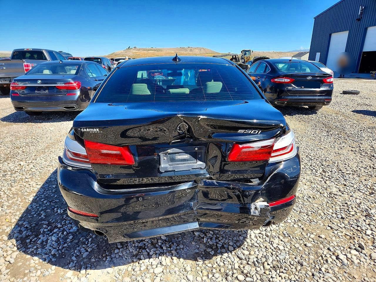 2020 BMW 530 I - Фото 6