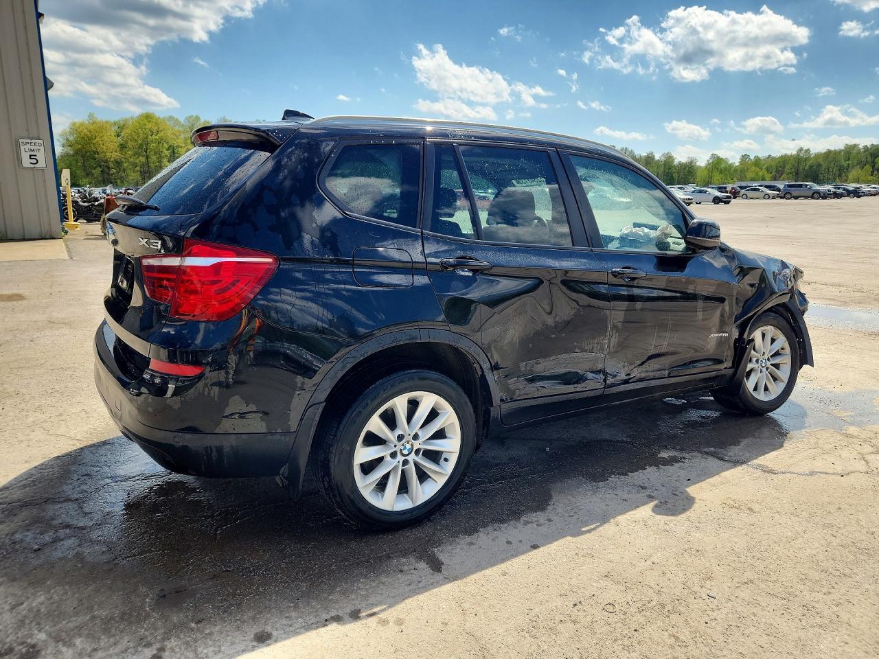 2017 BMW X3 xDrive28I - Image 3