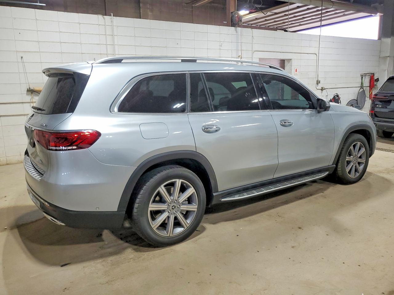 2022 Mercedes-Benz Gls 450 4Matic - Фото 3