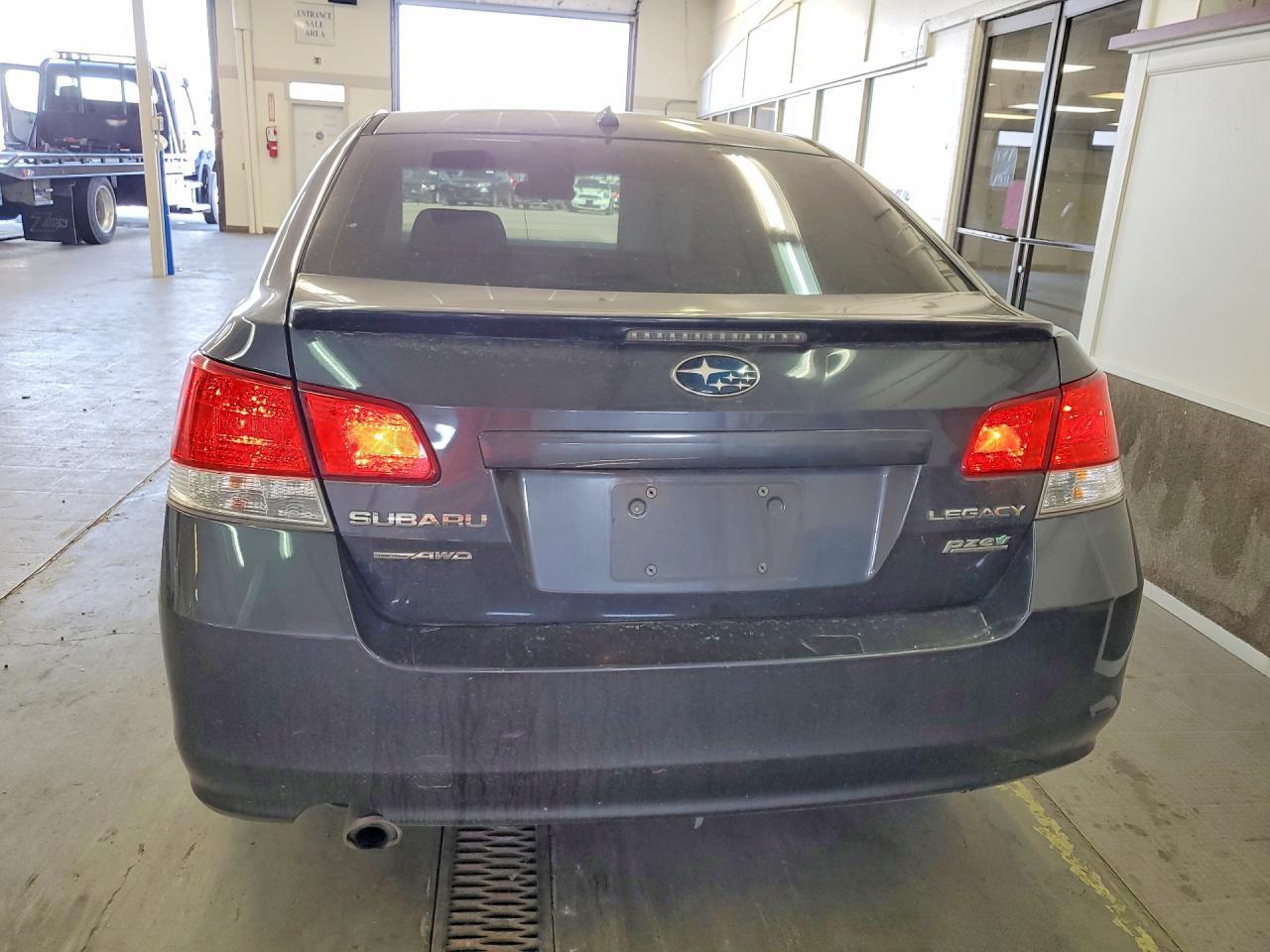 2013 Subaru Legacy 2.5I Premium - Фото 6
