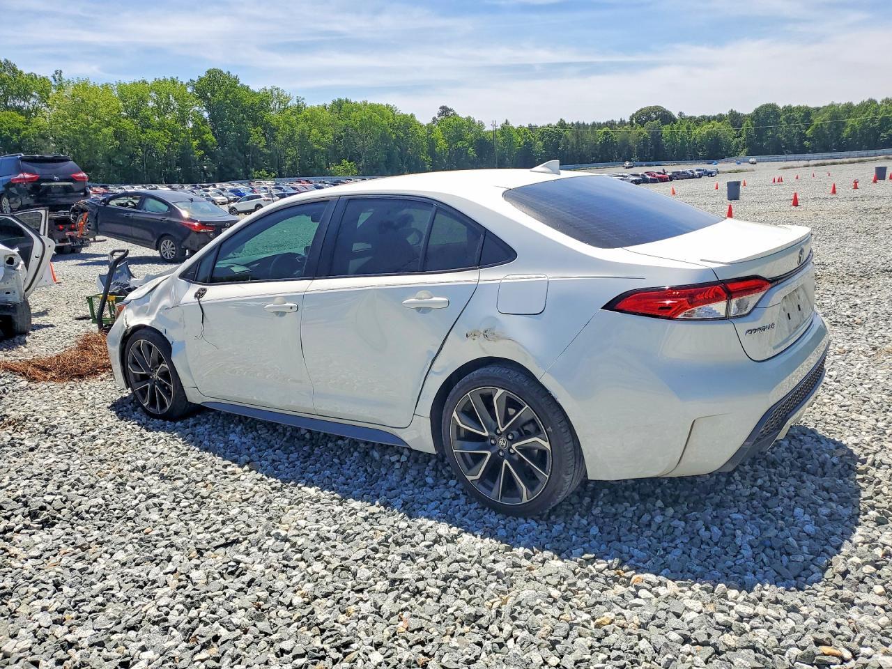 2020 Toyota Corolla Se - Image 2