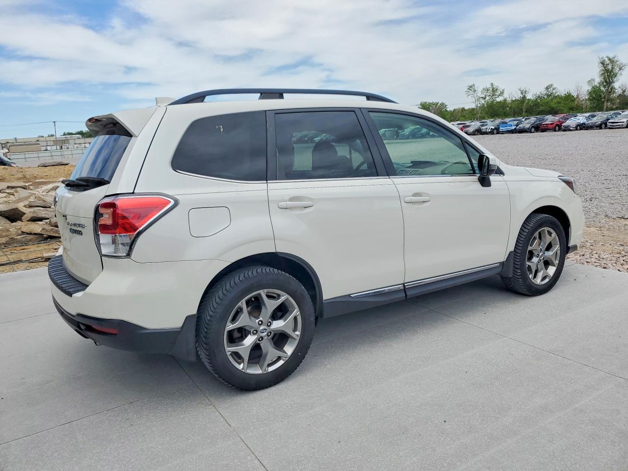 2018 Subaru Forester 2.5I Touring - Фото 3