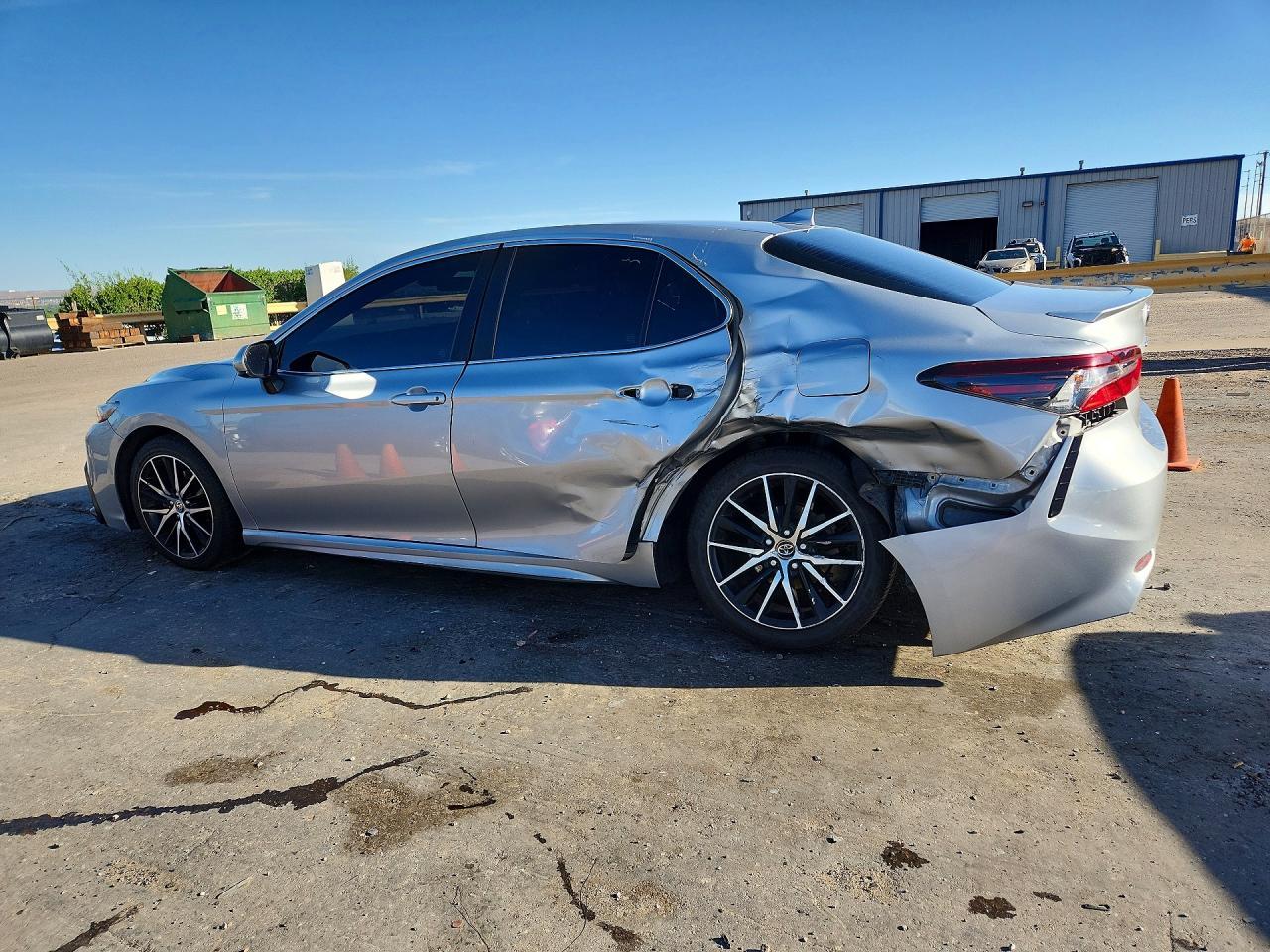 2021 Toyota Camry Se - Image 2