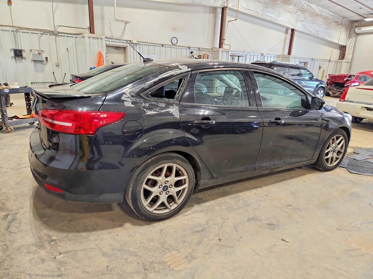 2015 Ford Focus Se - Image 3