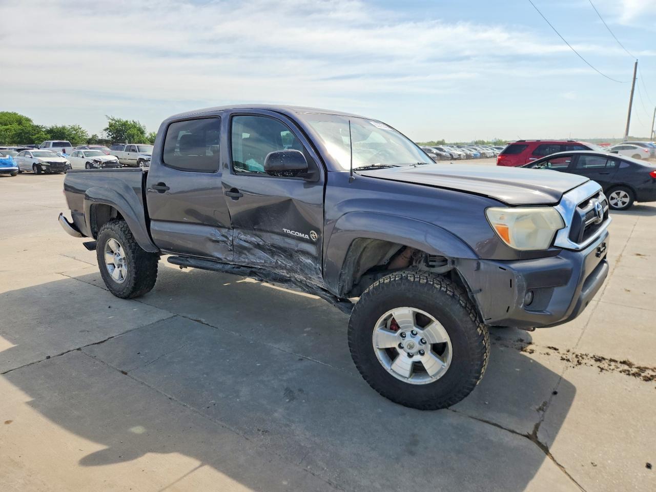 2013 Toyota Tacoma Double Cab Prerunner - Image 4