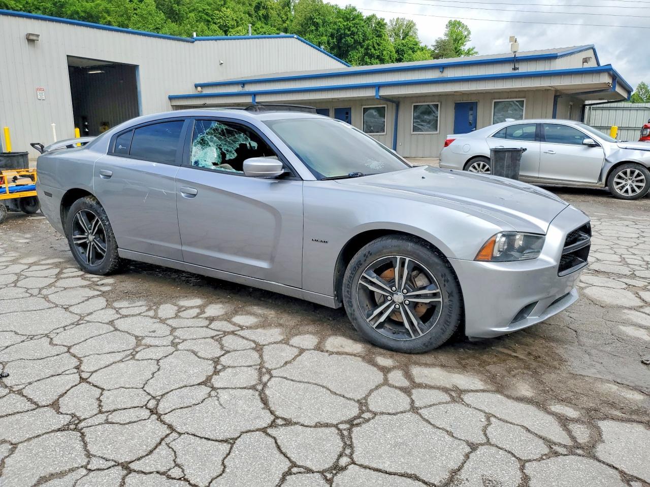 2013 Dodge Charger R - Фото 4