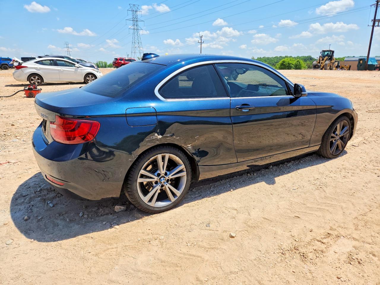 2015 BMW 228 Xi - Фото 3