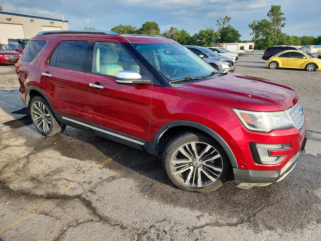 2016 Ford Explorer Platinum - Image 4