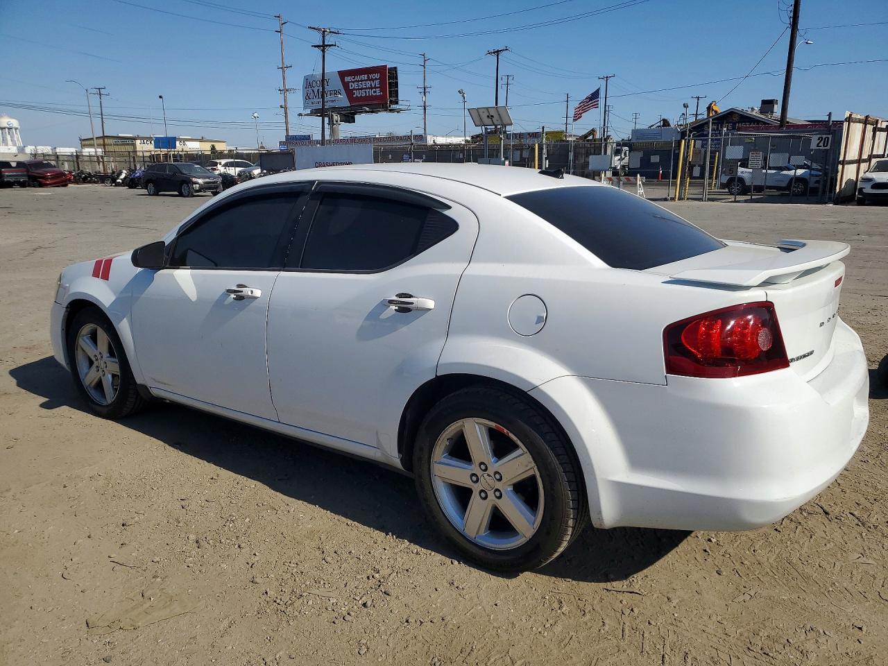 2013 Dodge Avenger Se - Фото 2