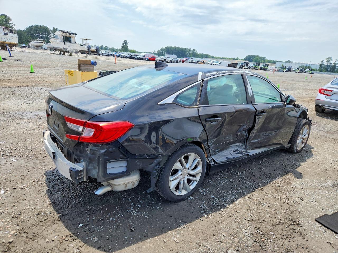 2018 Honda Accord Lx - Фото 3