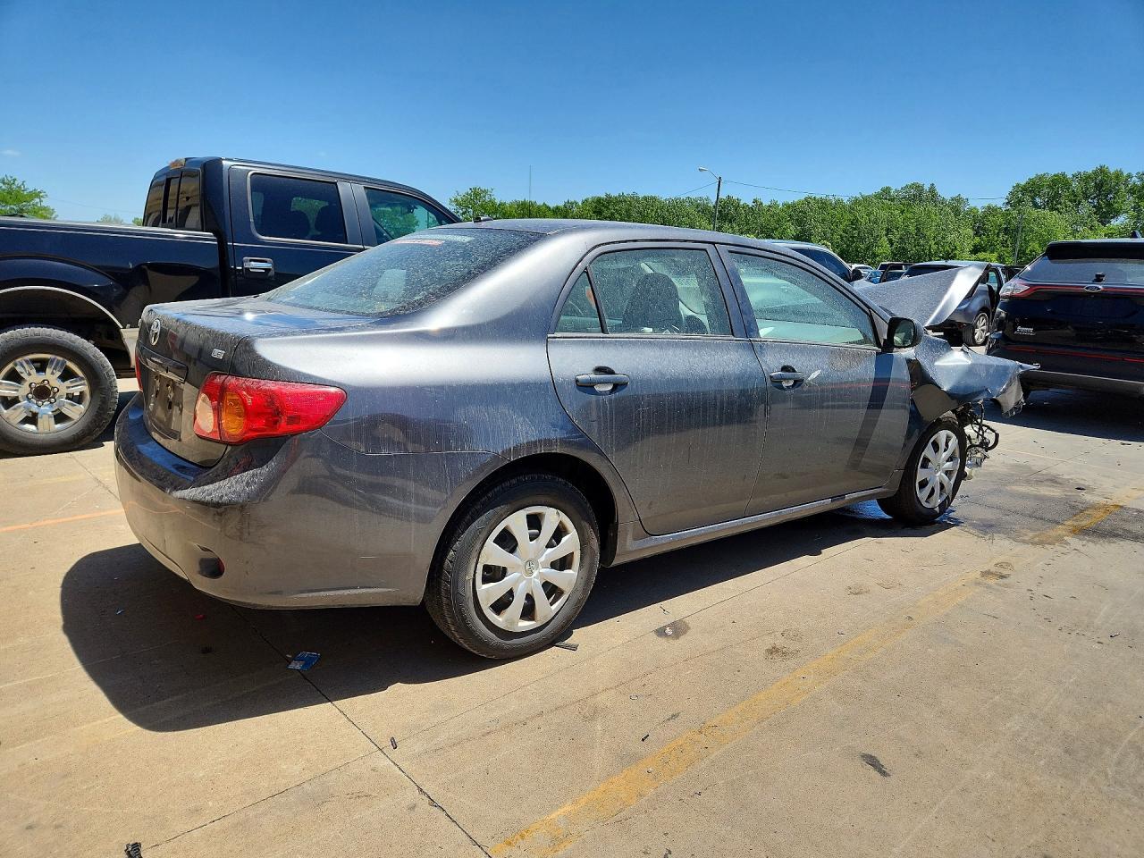 2010 Toyota Corolla Le - Фото 3