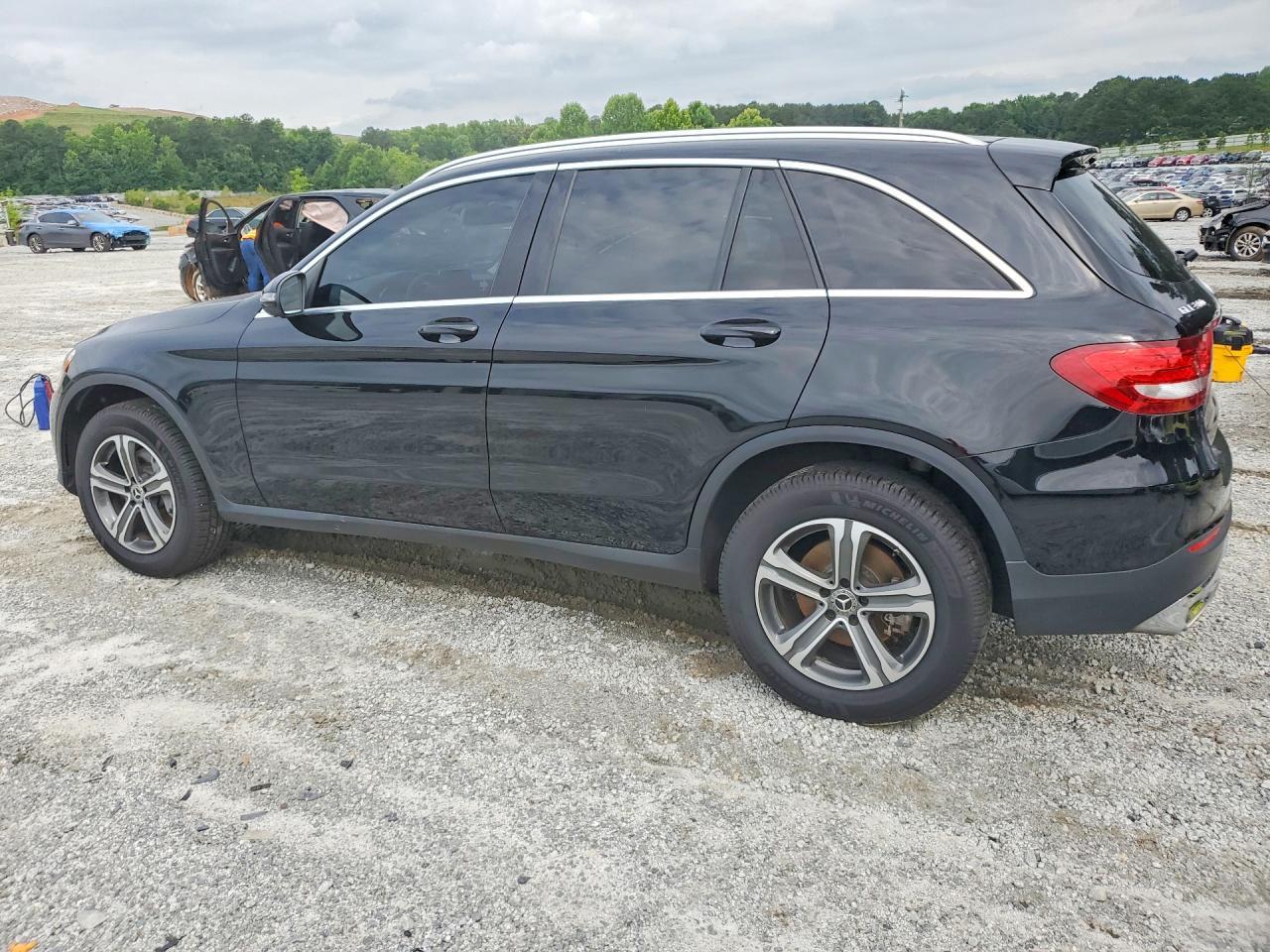 2017 Mercedes-Benz Glc 300 - Фото 2