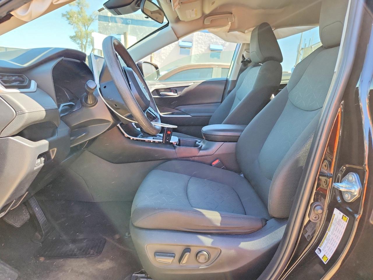 2024 Toyota Rav4 Xle - Image 7