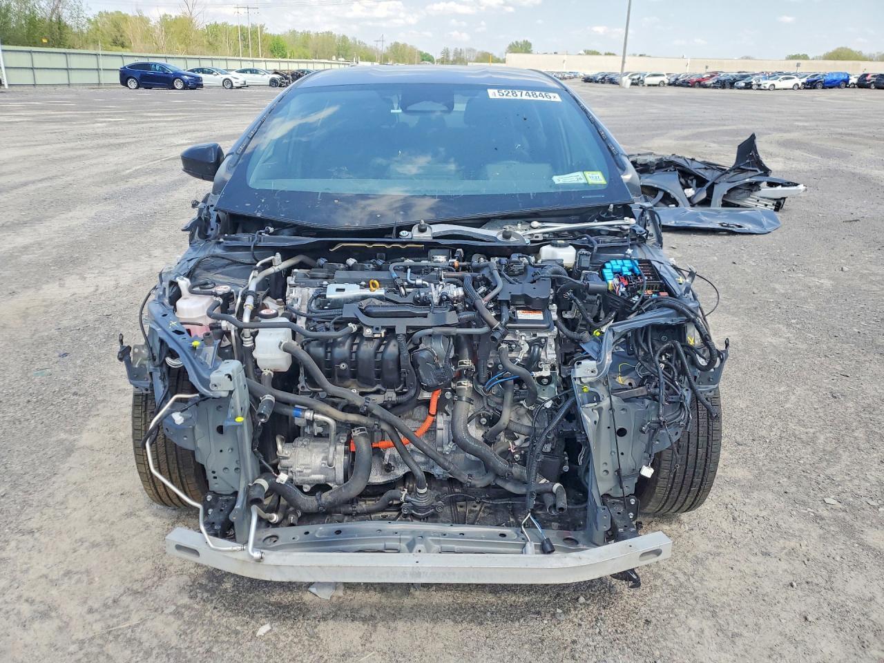 2025 Toyota Prius Le - Image 5