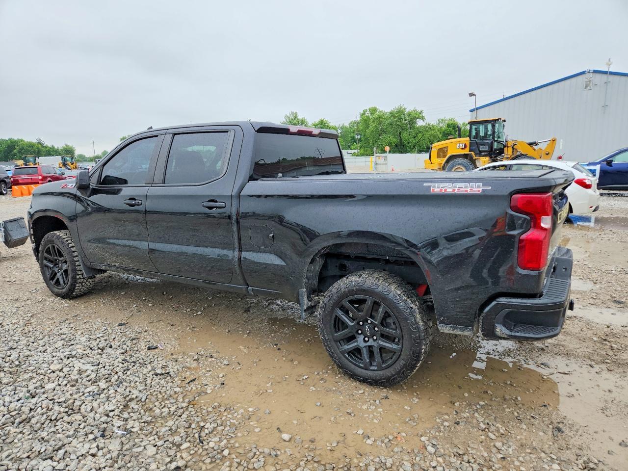 2021 Chev Silverado K1500 Lt Trail Boss - Фото 2