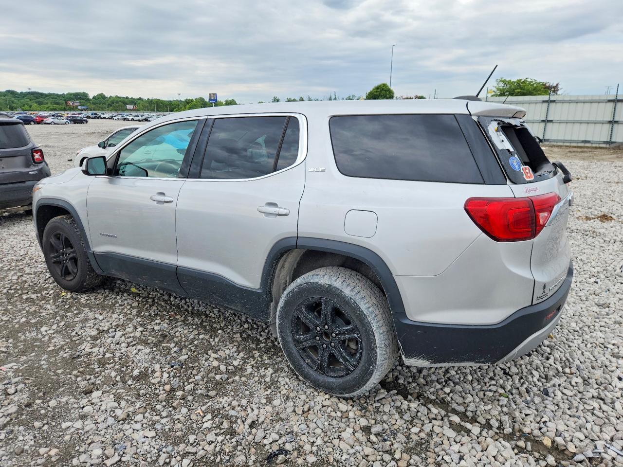 2018 GMC Acadia Sle - Image 2