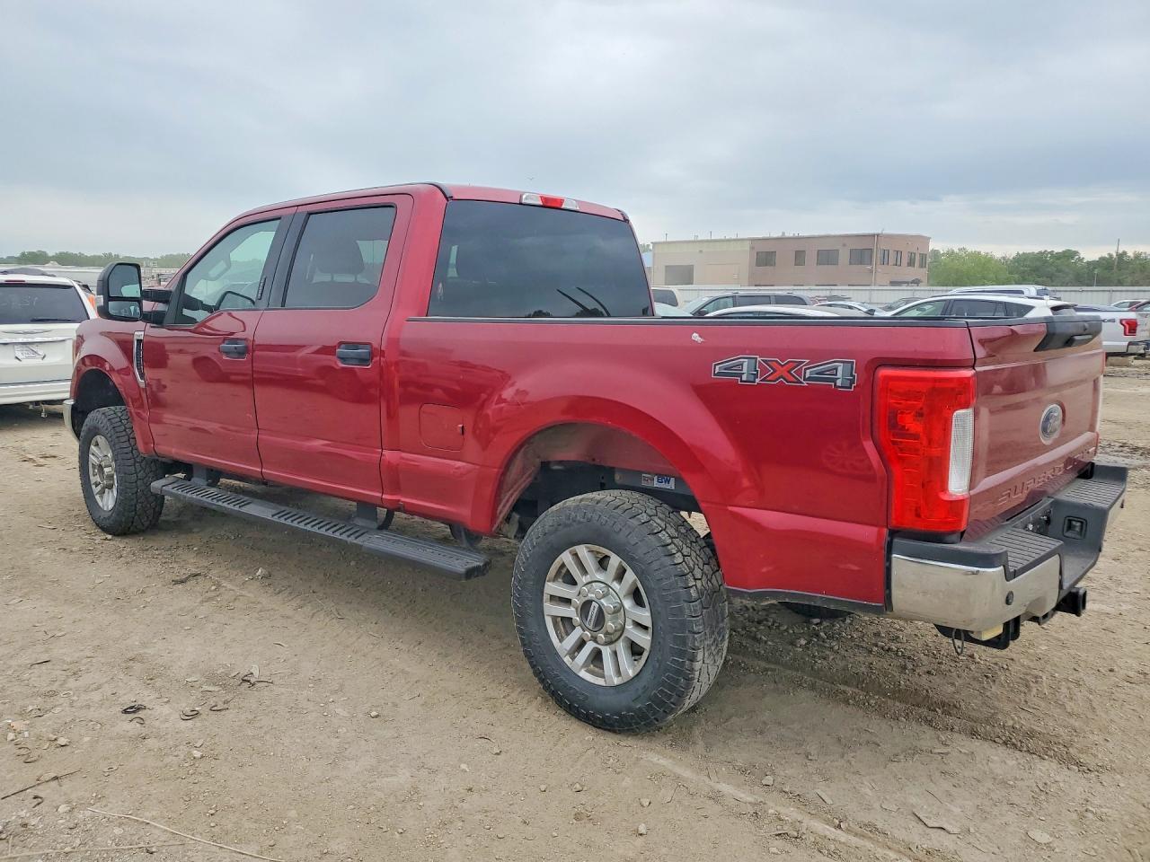 2017 Ford F250 Super Duty - Фото 2