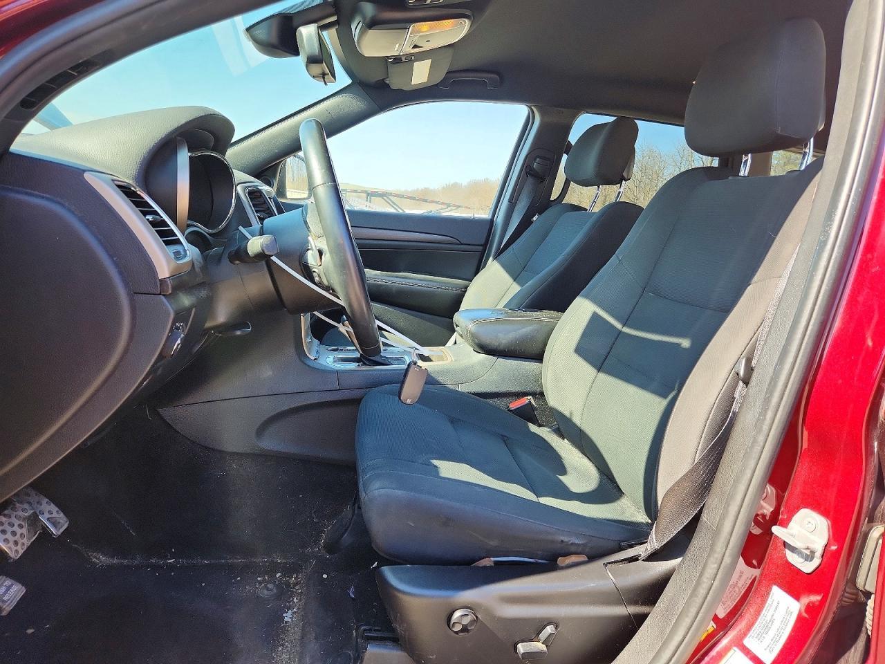 2016 Jeep Grand Cherokee Laredo - Image 7