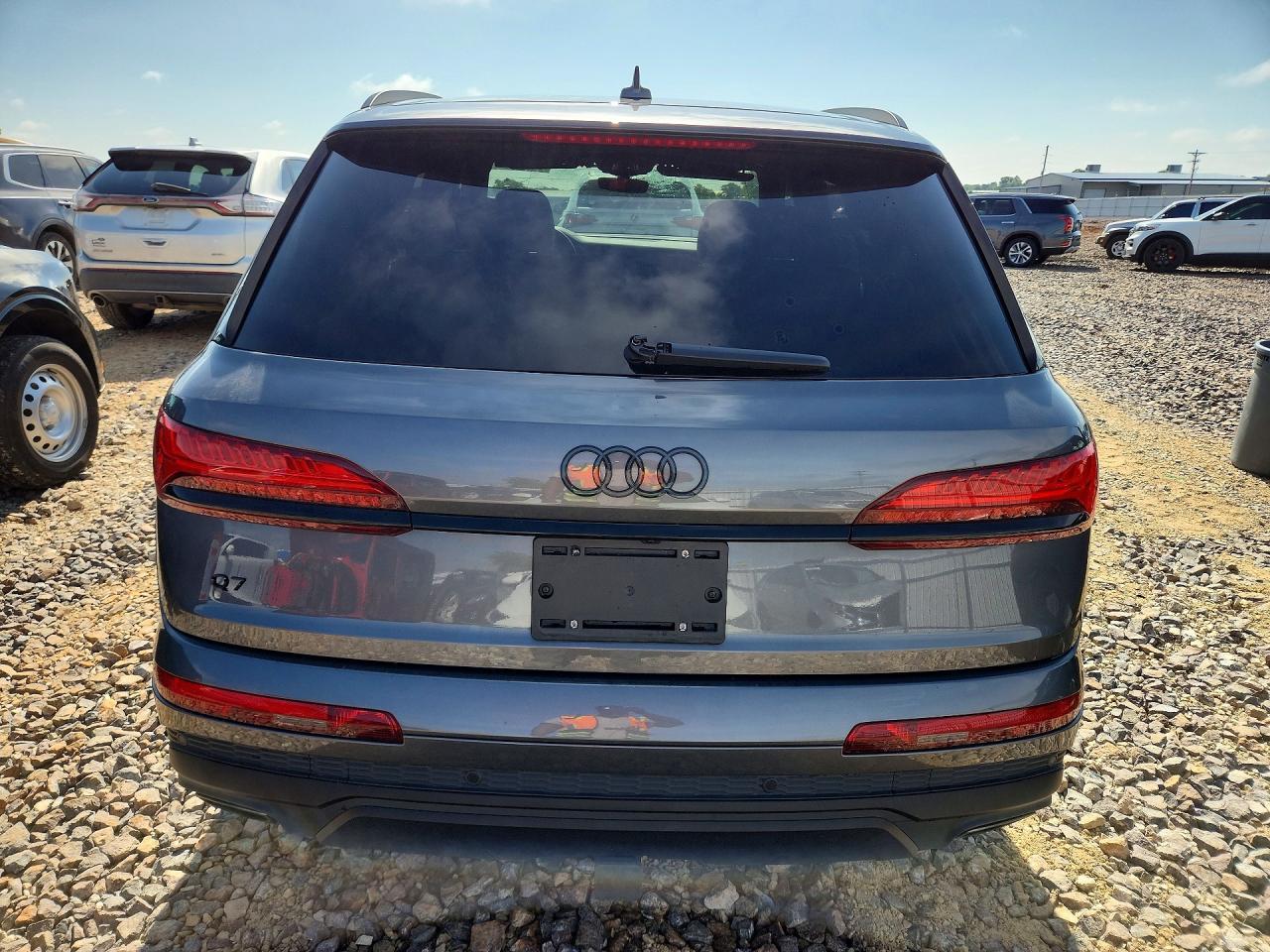 2025 Audi Q7 Premium Plus - Фото 6