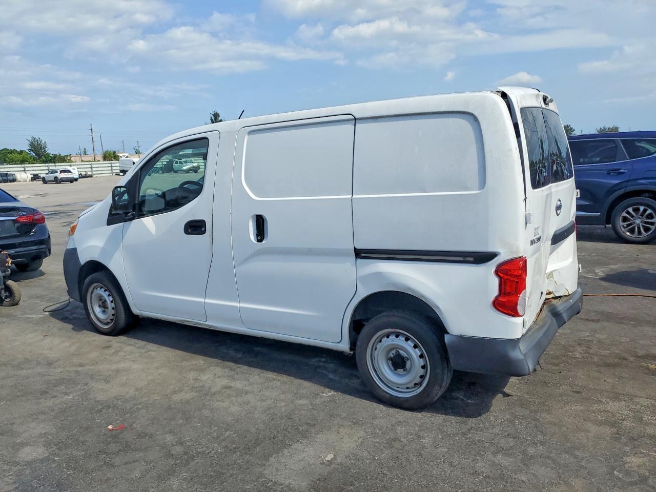 2017 Nissan Nv200 S - Фото 2