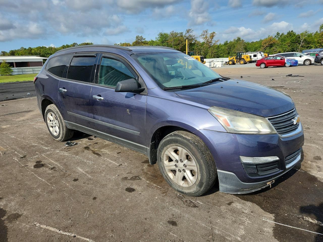 2014 Chevrolet Traverse Ls - Image 4