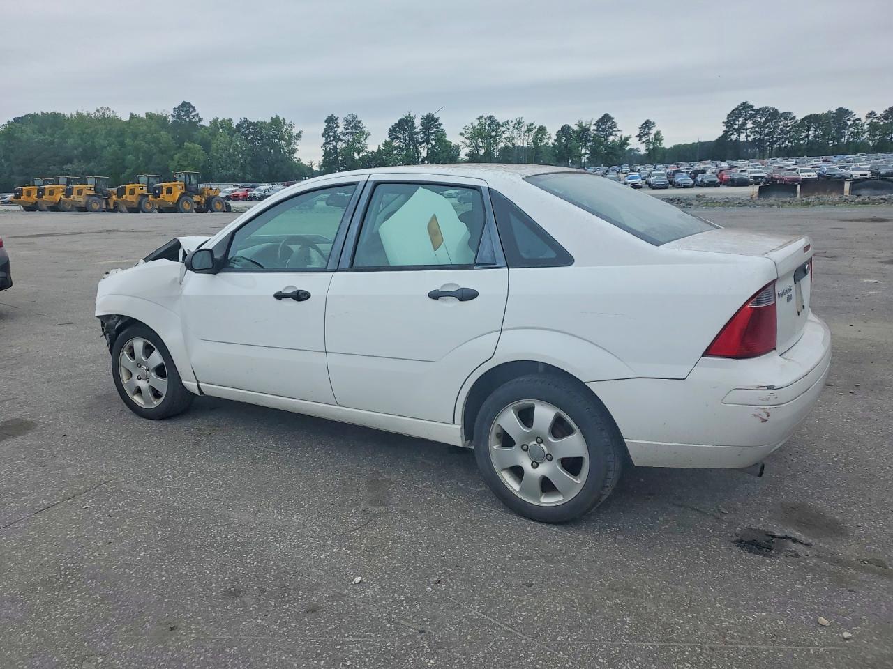 2007 Ford Focus Zx4 - Image 2