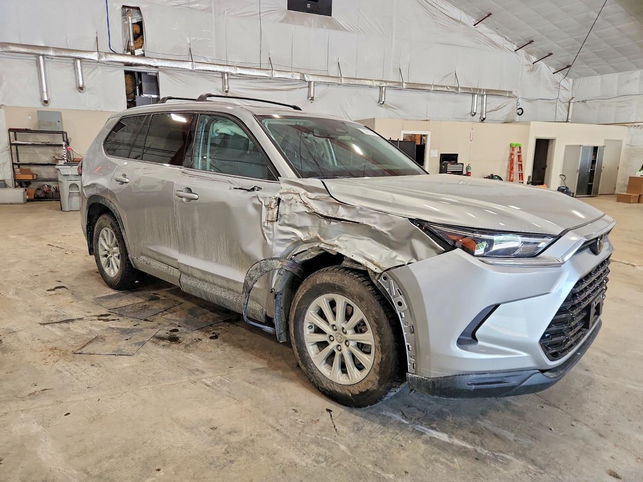 2026 Toyota Grand Highlander Xle - Image 4