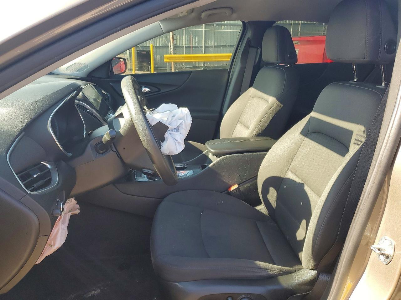 2020 Chevrolet Malibu - Image 7
