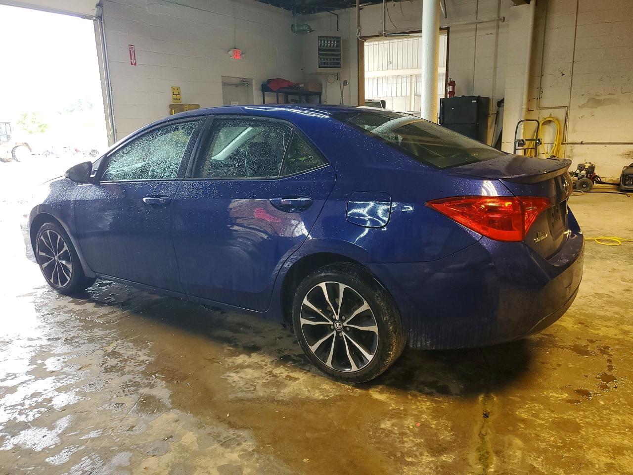 2017 Toyota Corolla Se - Фото 2